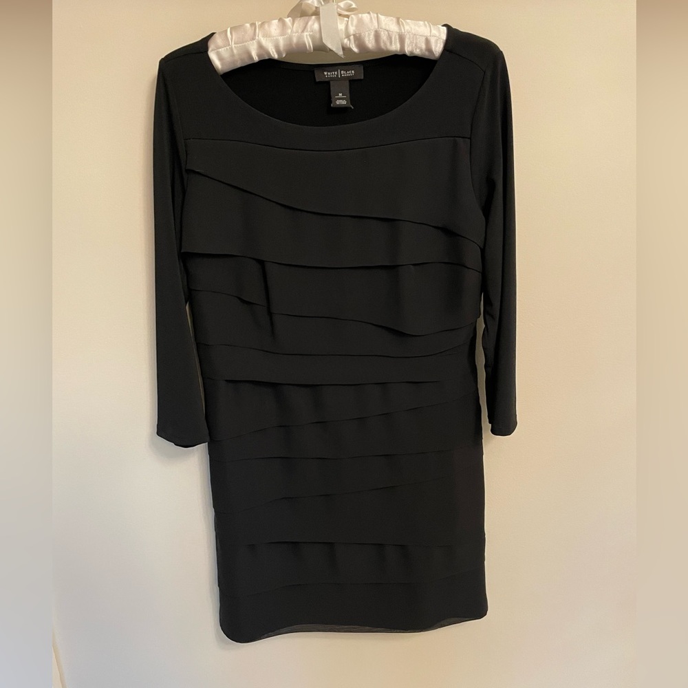 Women’s 3/4 sleeve black midi dress size Medium